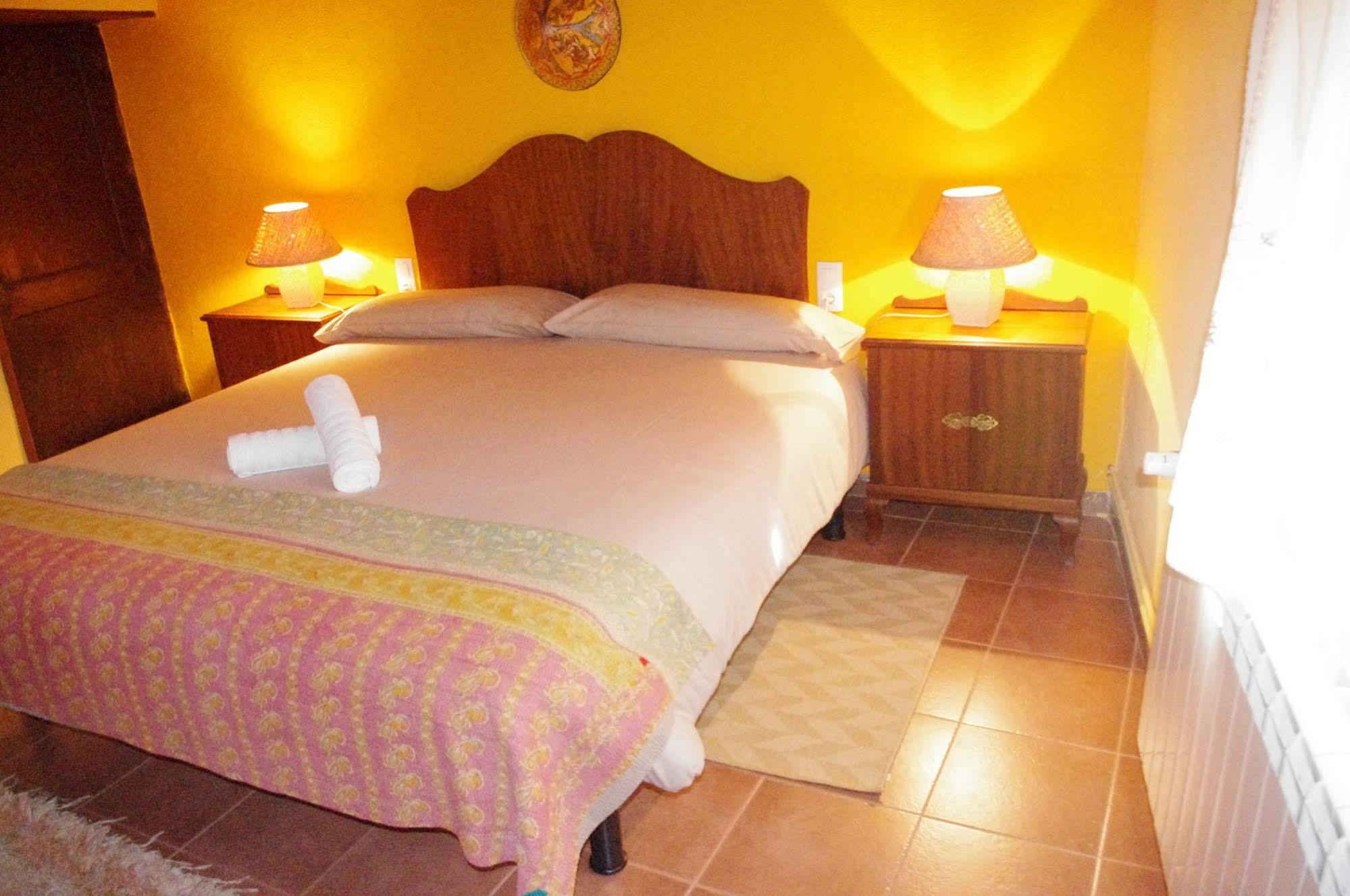 Cal Miquel De Ventola Guest House Exterior foto
